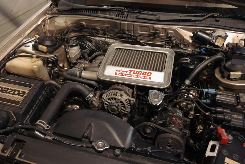 Mazda Luce Royal Classic