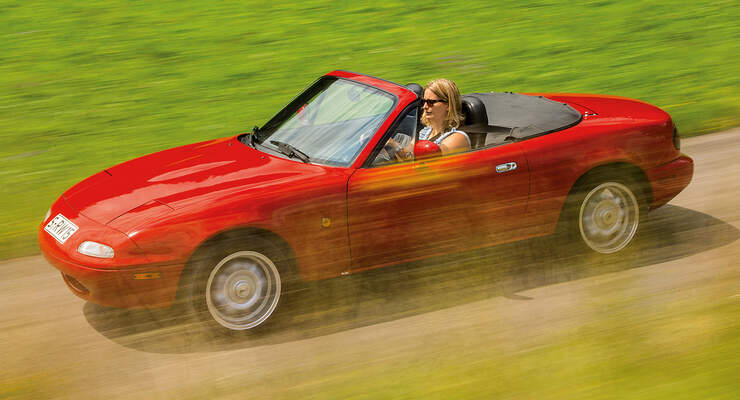 Mazda MX-5 1.6/1.8 Typ NA, Seitenansicht
