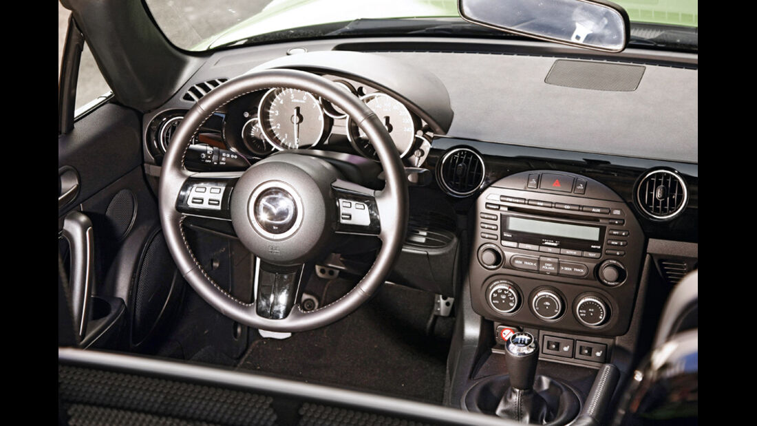Mazda MX-5 2.0 Karai, Cockpit