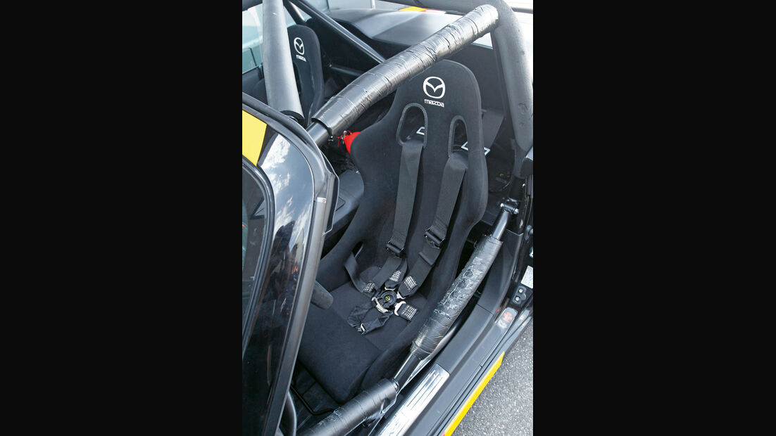 Mazda MX-5 Open Race Edition Flyin Miata, Sitze