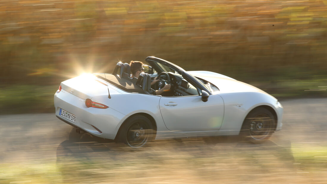 Mazda MX-5 Skyactiv-G 131, Seitenansicht