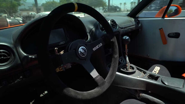 Mazda Mx-5 Miata Umbau Hellcat V8 Auktion Las Vegas