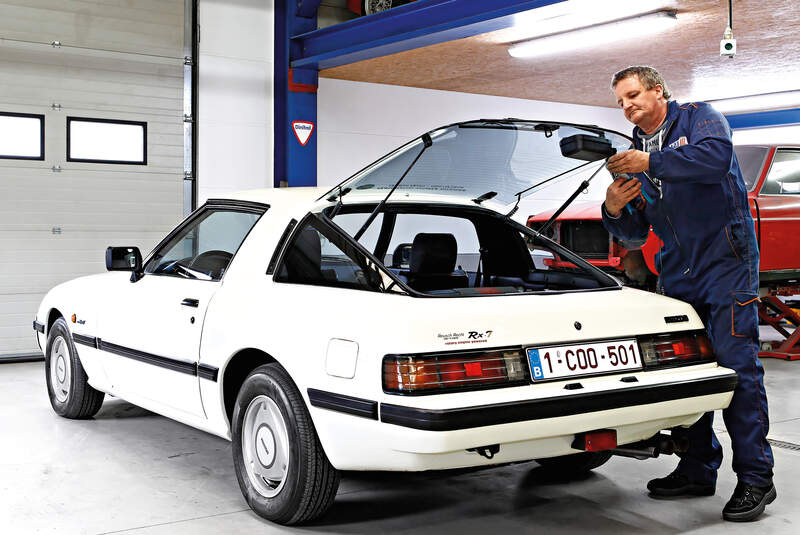 Mazda RX-7, Heckansicht