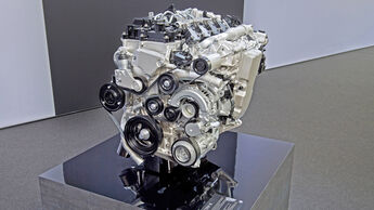 Mazda Skyactiv-X, Motor