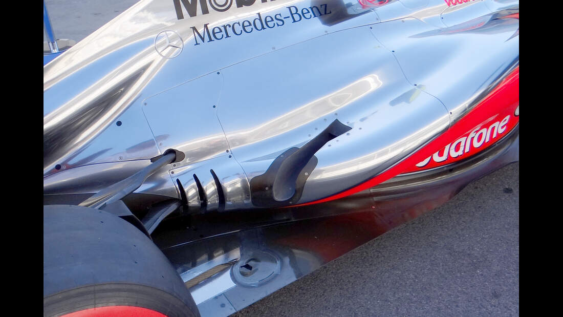 Formel 1 Auspuff-Vergleich: Ein Problem namens Coanda | AUTO MOTOR UND