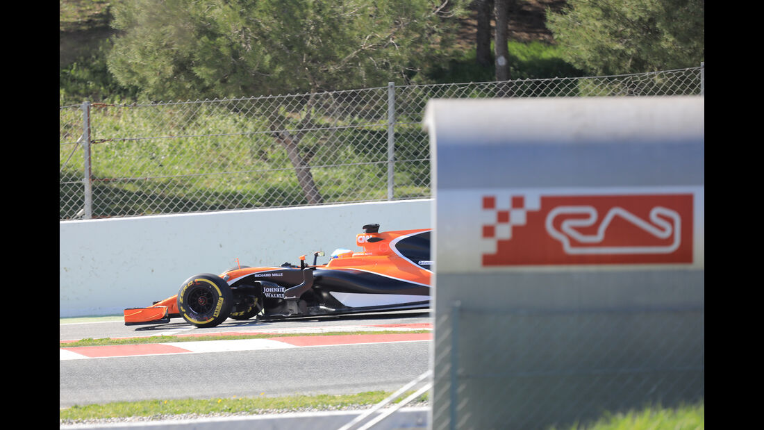 McLaren-Honda MCL32 - Filmtag - Circuit de Barcelona-Catalunya - F1 2017 - 26.2.2017