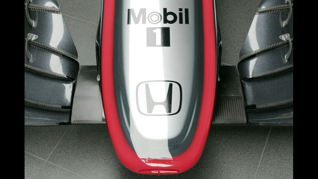 McLaren Honda MP4-30 - 2015