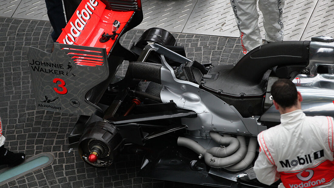 McLaren MP4-26, Auspuff