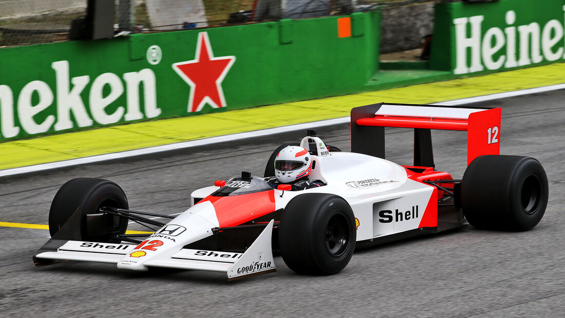 McLaren-MP4-4-Martin-Brundle-Formel-1-GP-Brasilien-Sao-Paulo-14-November-2019-169FullWidth-b9019772-1647067.jpg