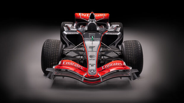 McLaren-Mercedes MP4-21 - Lewis Hamilton - Juan Pablo Montoya - RM Sotheby's - Auktion - Monterey