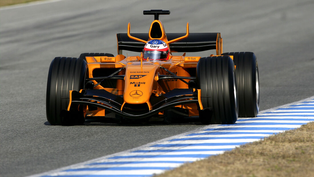 McLaren Mercedes Test 2006