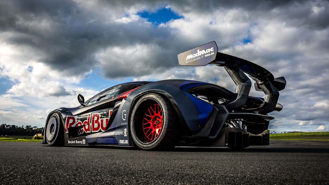 McLaren P1 als Driftcar in Goodwood.