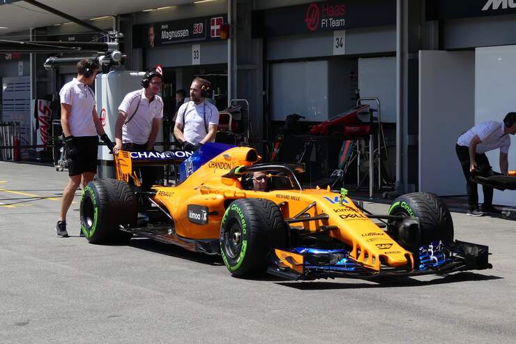 F1 Fotos Gp Aserbaidschan 2018 Bilder Vom Donnerstag Auto Motor Und Sport