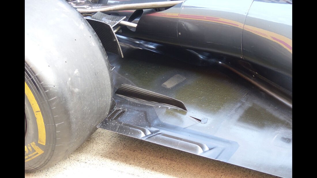 McLaren - Technik - Unterboden-Schlitze - Formel 1 - 2015