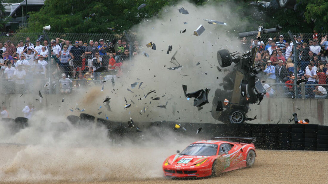 McNish Crash Le Mans 2011