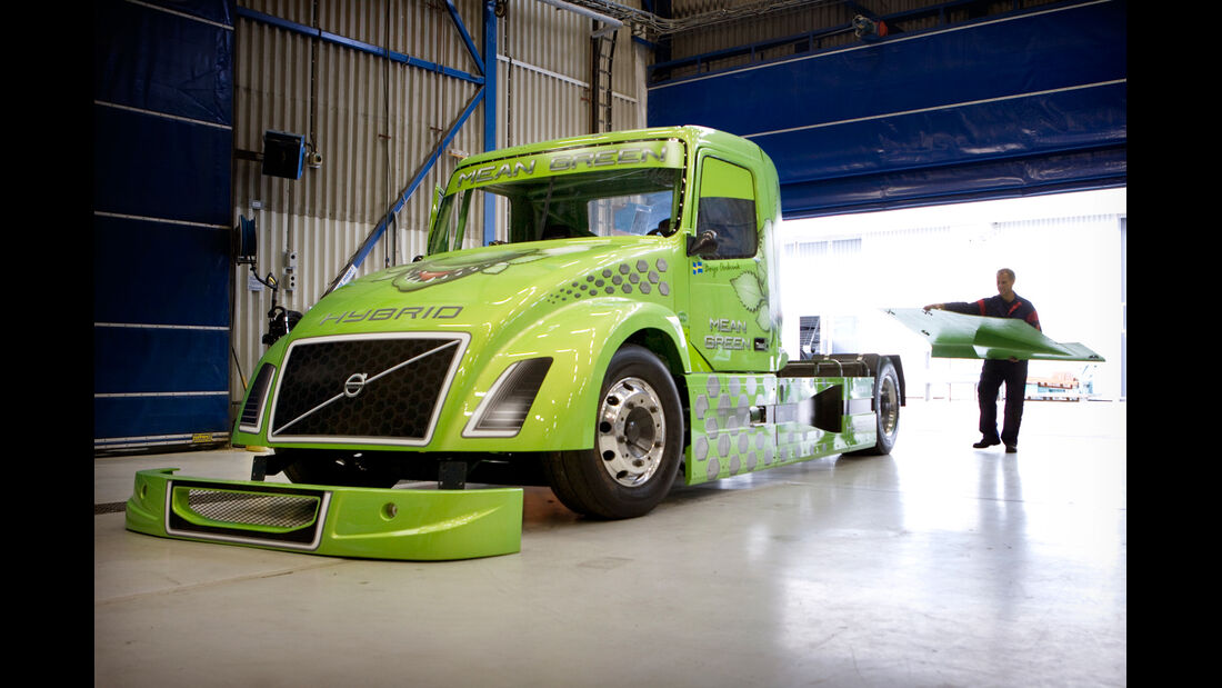Mean Green Race-Truck Rekord-LKW Volvo 2012