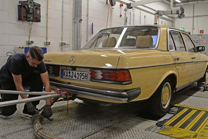 Mercedes 240D_W123_Abgastest