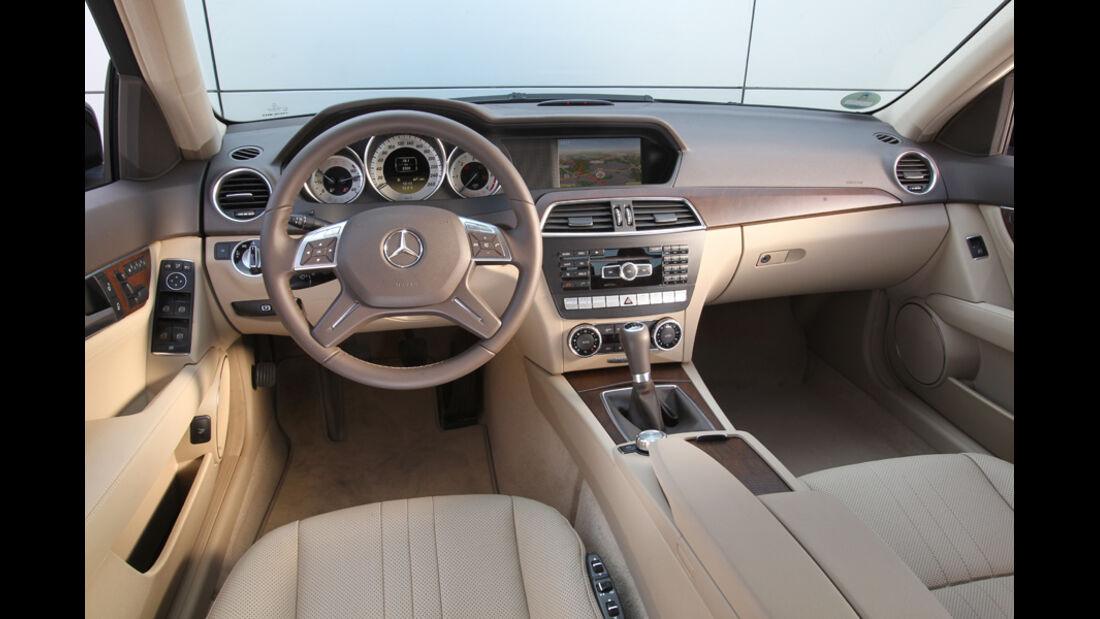 Mercedes 250 CDI, Cockpit, Lenkrad
