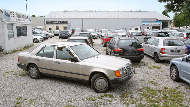 Mercedes 260 E, Alf Cremers, Verkauf, Kiesplatz, Impressionen