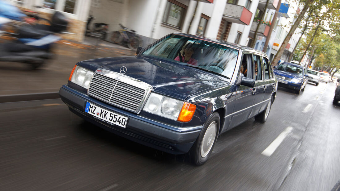 Mercedes 260 E lang