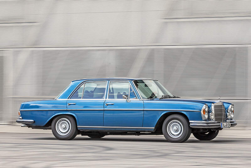 Mercedes 280 SE 3.5, Seitenansicht