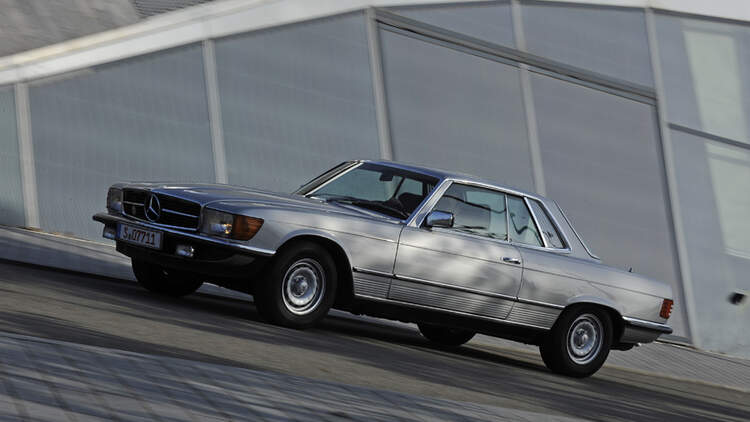 Mercedes 280 Bis 500 Slc C107 Kaufberatung Hande Weg Bei Lackblasen Am Slc Auto Motor Und Sport