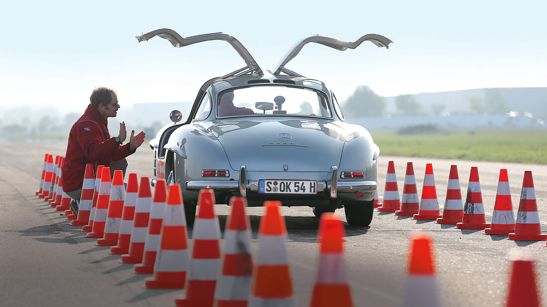 Mercedes 300 SL, Heckansicht, Flügeltüren