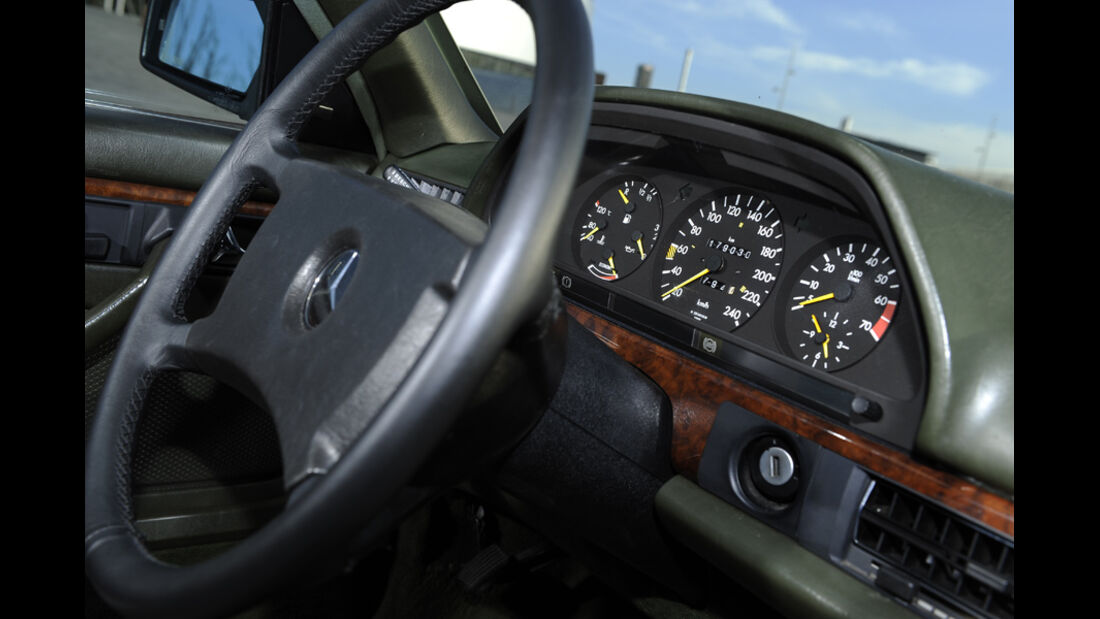 Mercedes 500 SEC, Cockpit