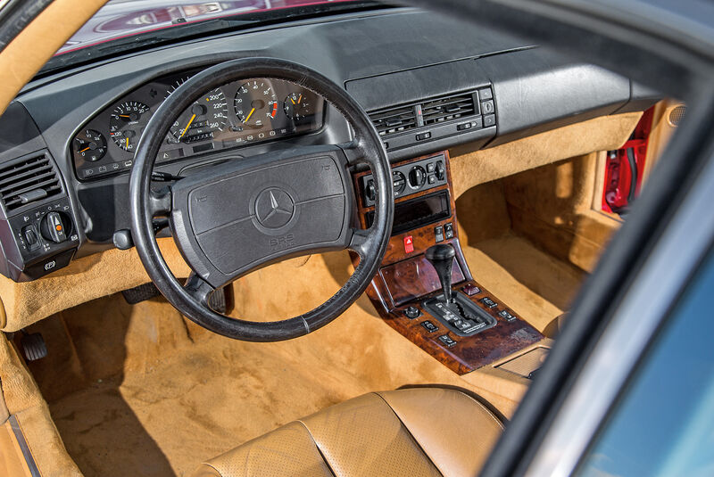 Mercedes 500 SL (R129), Cockpit