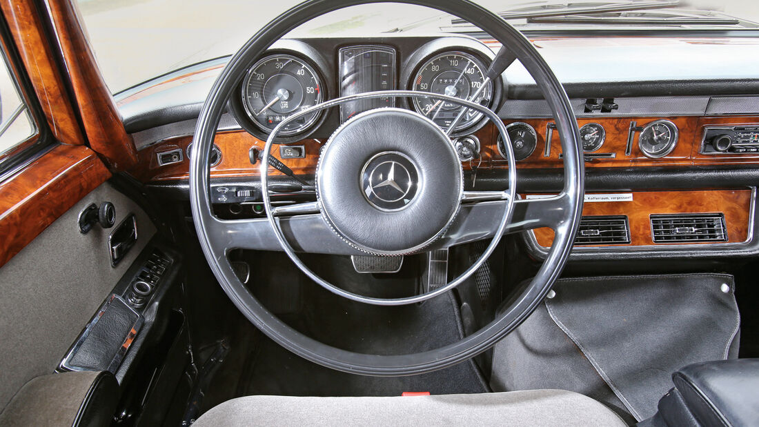 Mercedes 600, Cockpit, Lenkrad