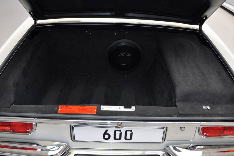 Mercedes 600 Pullman mit Maybach-Innenleben