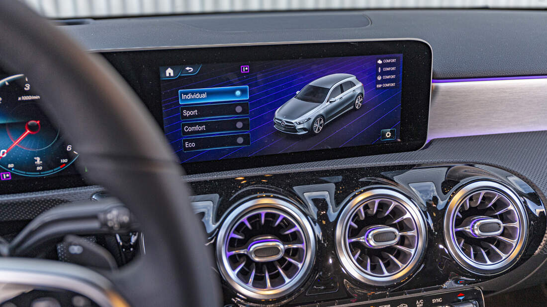 Mercedes A 200 d Progressive, Interieur