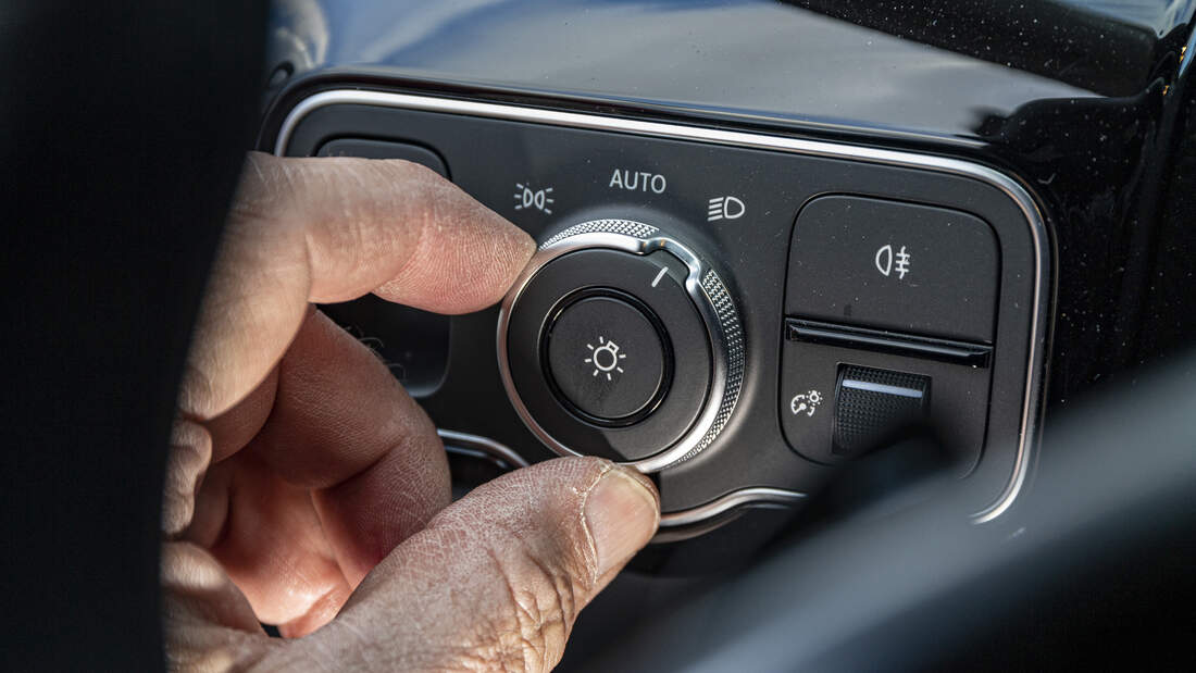 Mercedes A 200 d Progressive, Interieur