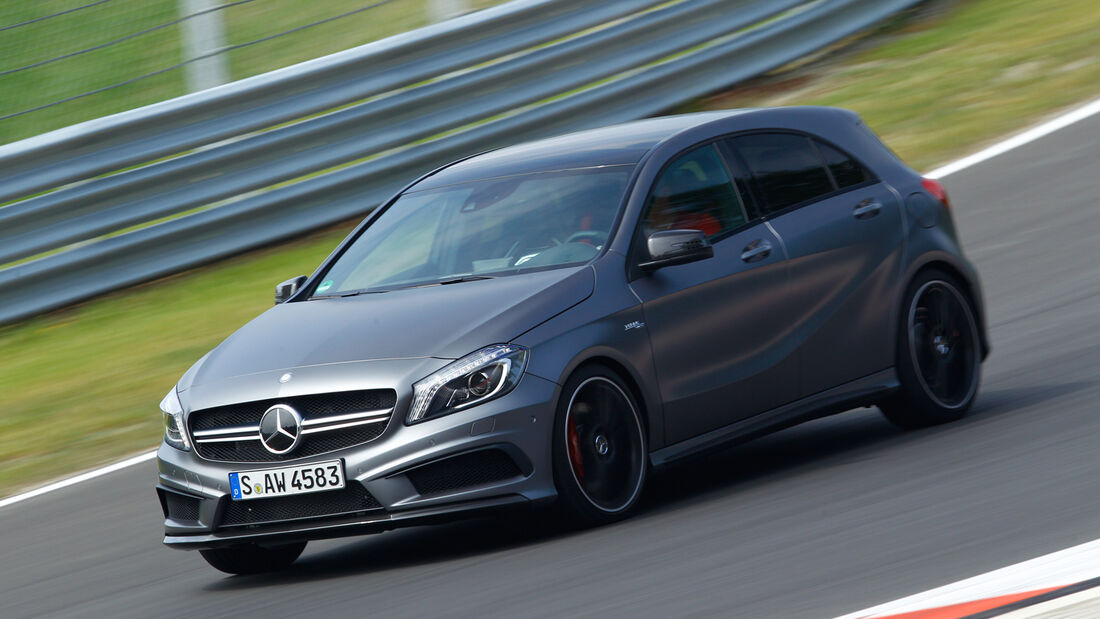 Mercedes A 45 AMG, Seitenansicht