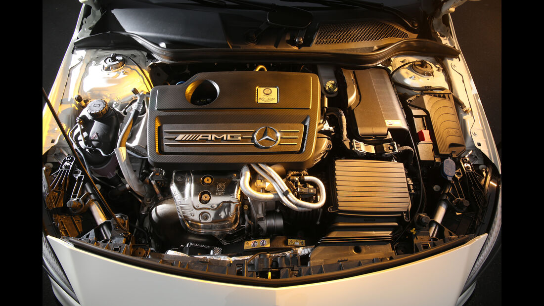 Mercedes-AMG A 45 4Matic, Motor
