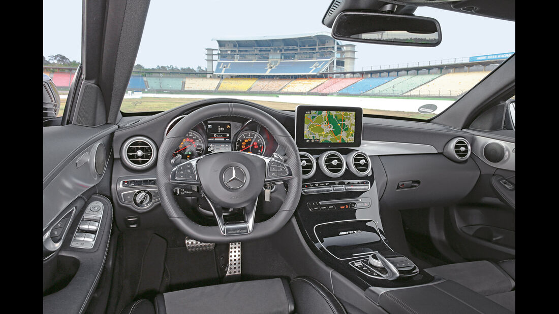 Mercedes-AMG C 63, Cockpit