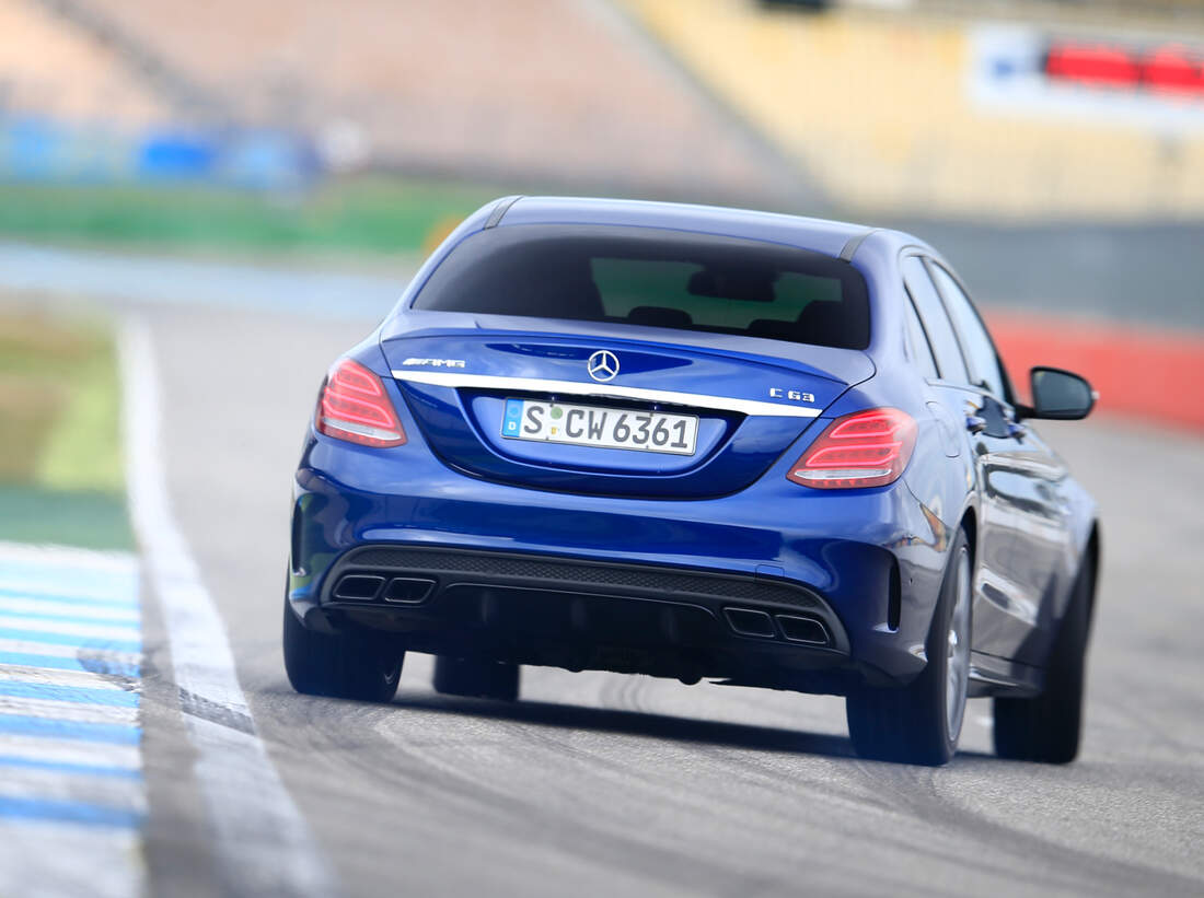 Die billigsten Autos mit V8Motor in Deutschland auto motor und sport