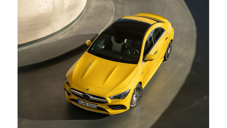 Mercedes Amg Cla 35 4matic 306 Ps Fur Das Kompakte Vierturige Coupe Auto Motor Und Sport