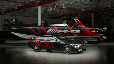 Mercedes-AMG Cigarette Racing „41‘ AMG Carbon Edition“