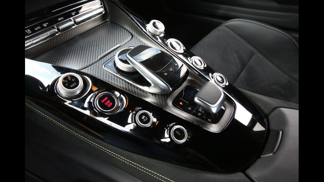 Mercedes-AMG GT S, Mittelkonsole, Bedienelemente