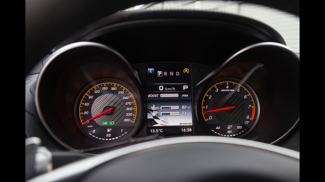 Mercedes-AMG GT S, Rundinstrumente