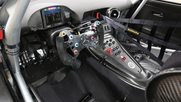 Mercedes-AMG GT3, Tracktest, Cockpit
