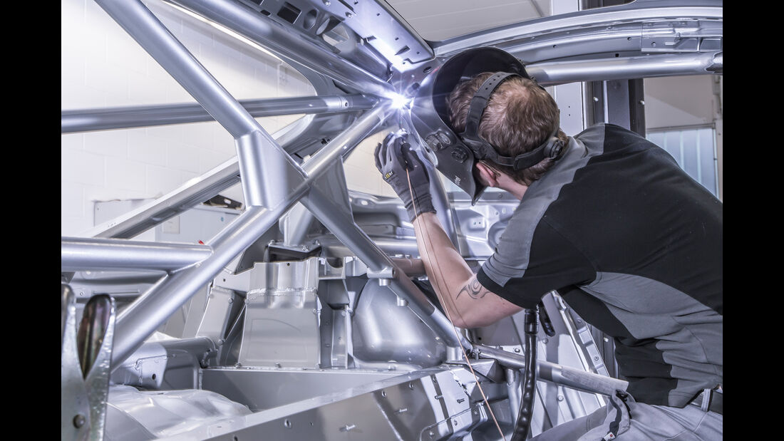 Mercedes-AMG GT3, Werkstatt, Reportage, Hersteller