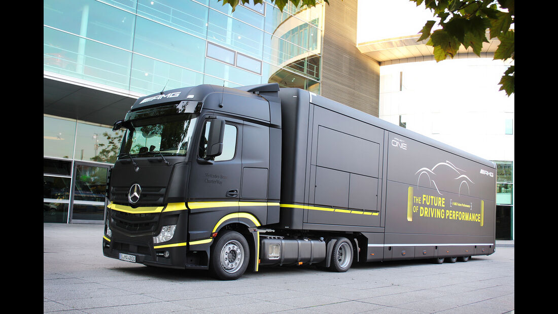 Mercedes-AMG One Showtruck