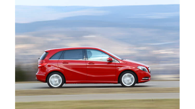Mercedes A Und B Klasse Vergleich Agilitat Trifft Raumangebot Auto Motor Und Sport