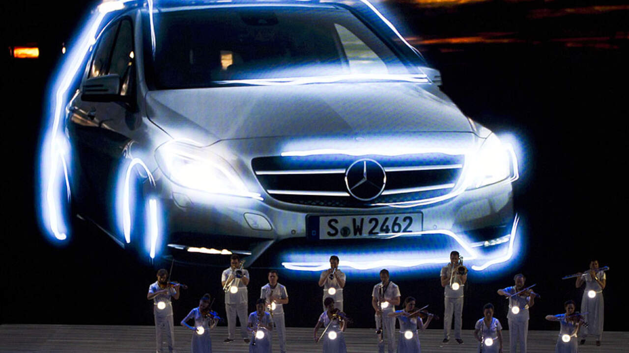 Mercedes B Klasse Auf Der Iaa 11 Mit Dynamik Weg Vom Senioren Image Auto Motor Und Sport