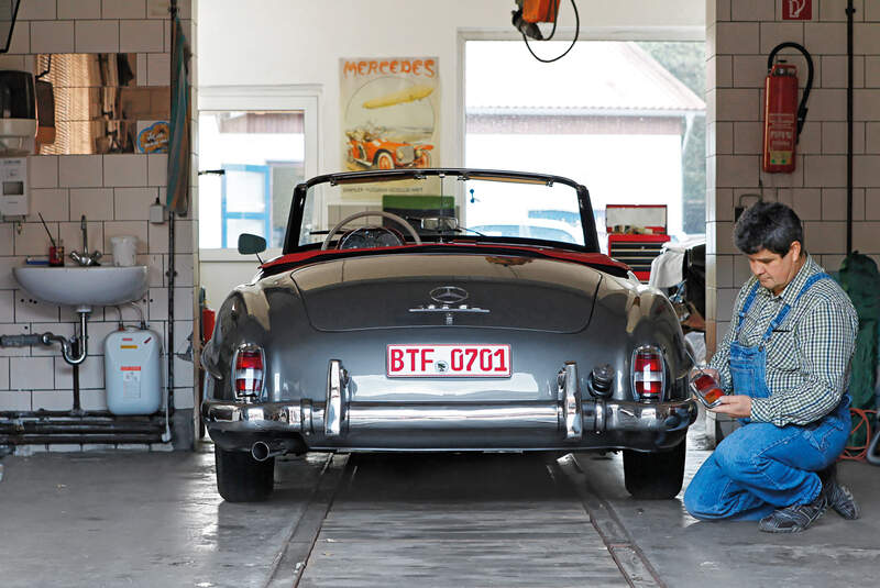 Mercedes-Benz 190 SL, Heckansicht
