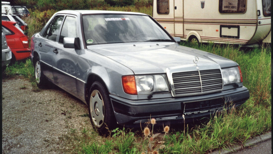 Mercedes-Benz 220 E