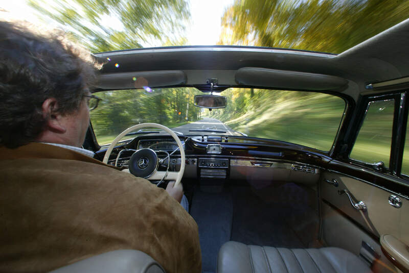 Mercedes-Benz 220 SE Coupé