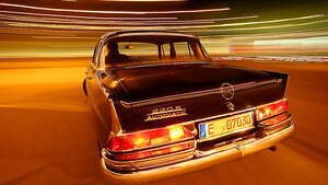 Mercedes-Benz 220S
